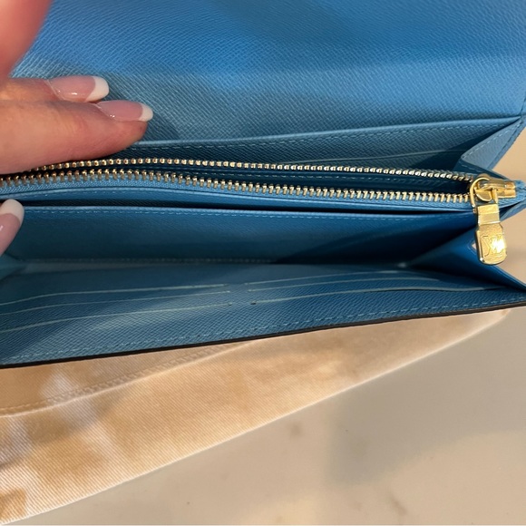 🔥NEW! Limited Special Ed. Louis Vuitton Penguin Sarah Wallet Ebene Damier - Picture 14 of 14